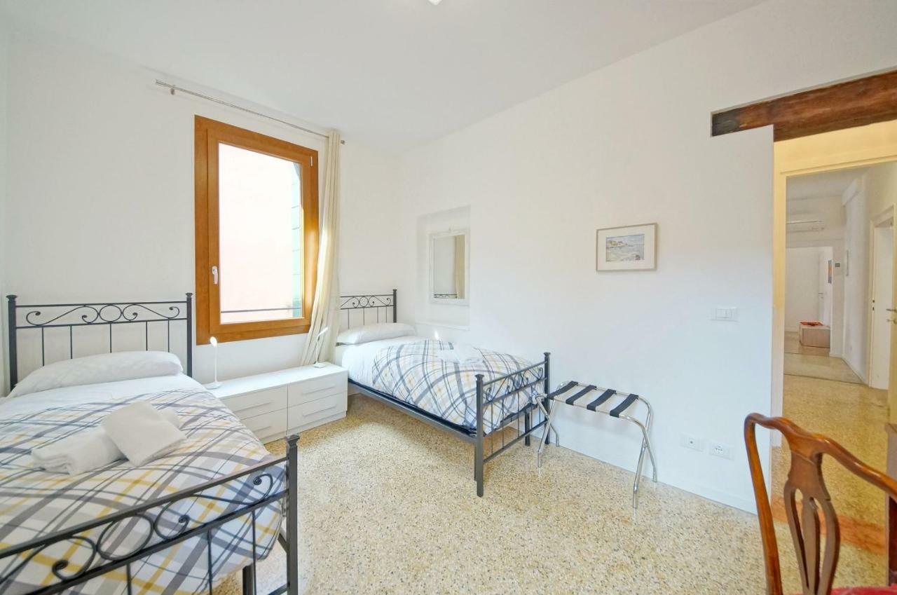 Dolcevita N 374 * Veneza