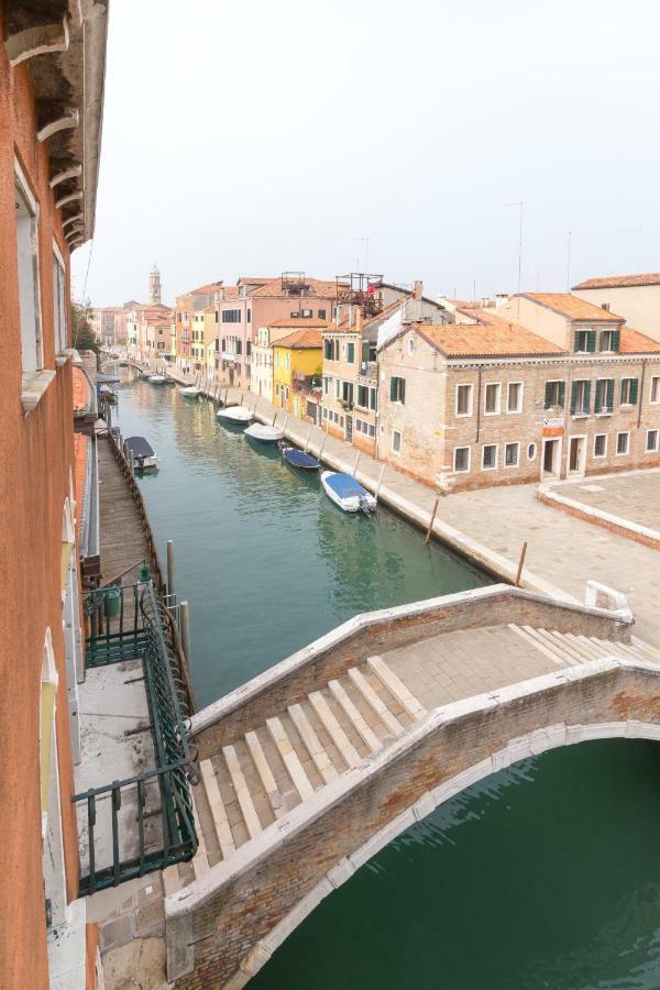 On The Canal Apartment Venice