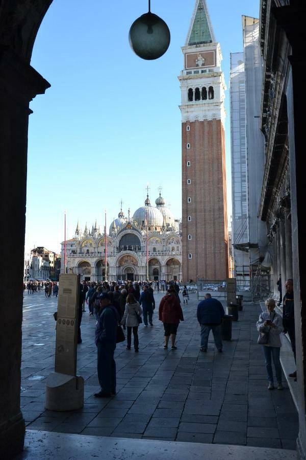 Castello 5888 B, Santa Marina, Calle Marcello, Canale *