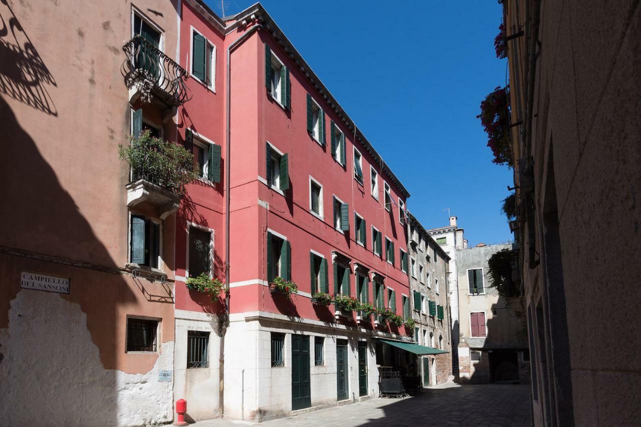 Rialto Secret Terrace Apartment Venice