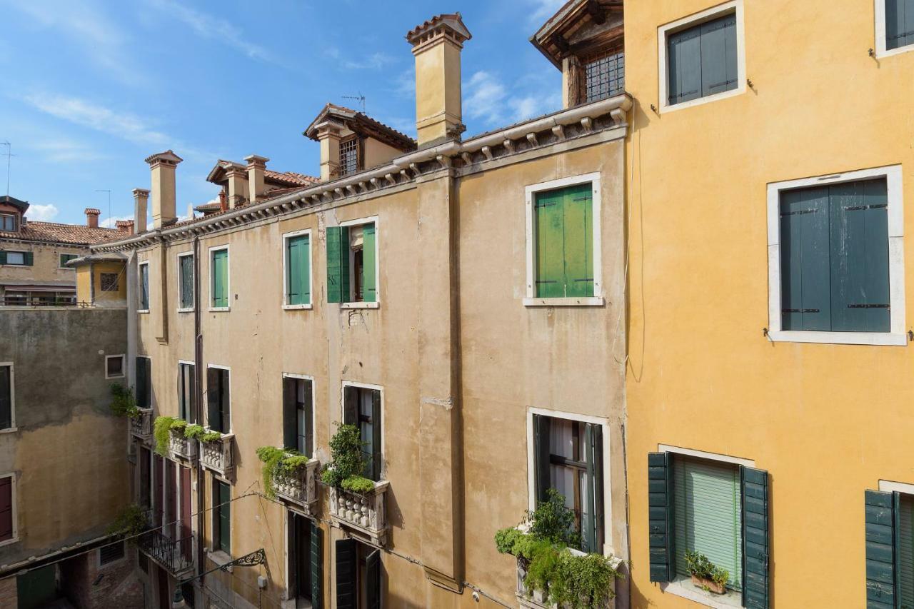 Rialto Secret Terrace Apartment Venice