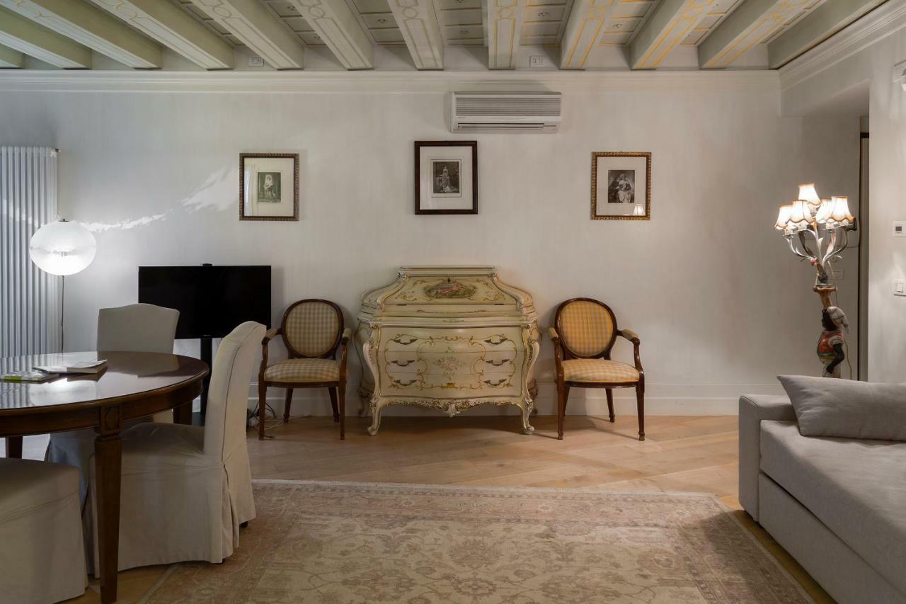 Apartment Luxury And Romantic Secret Escape In Venice!