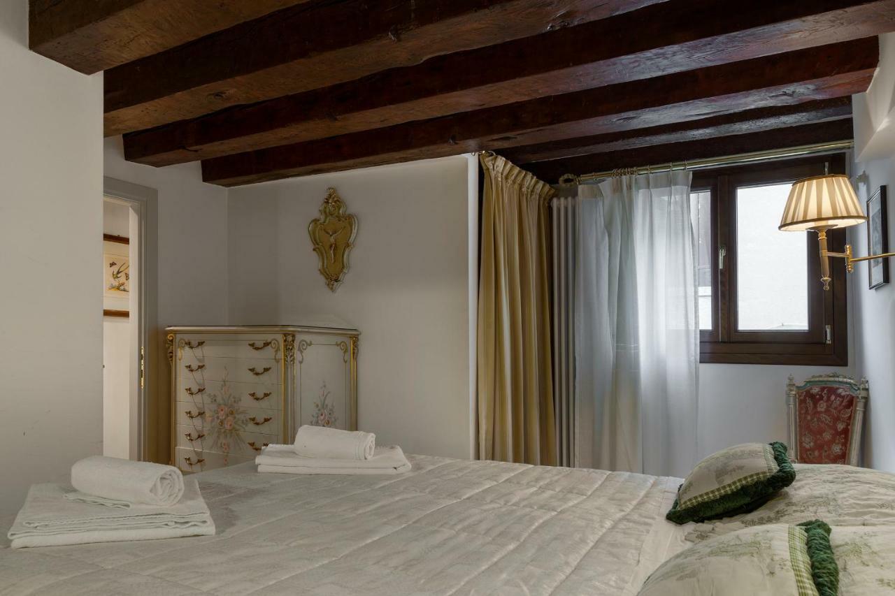 Luxury And Romantic Secret Escape In Venice! *