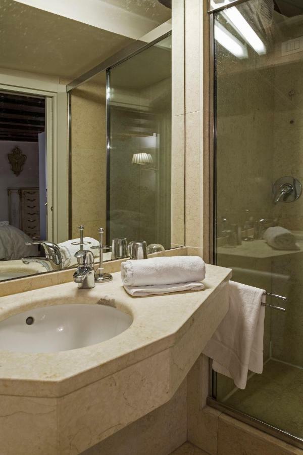 Apartment Luxury And Romantic Secret Escape In Venice!