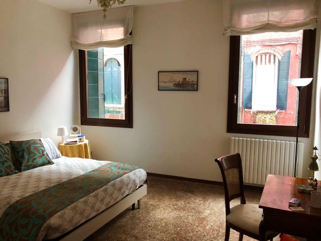 Key Location Near Palazzo Grassi Holiday home Venice