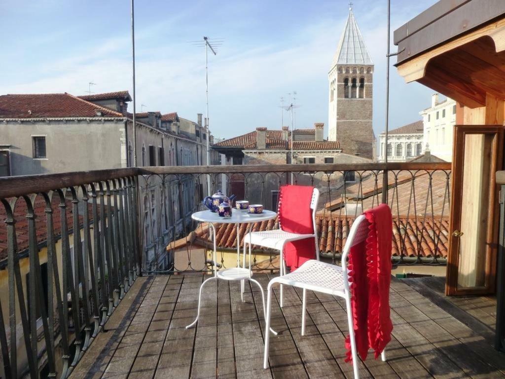 Key Location Near Palazzo Grassi Holiday home *