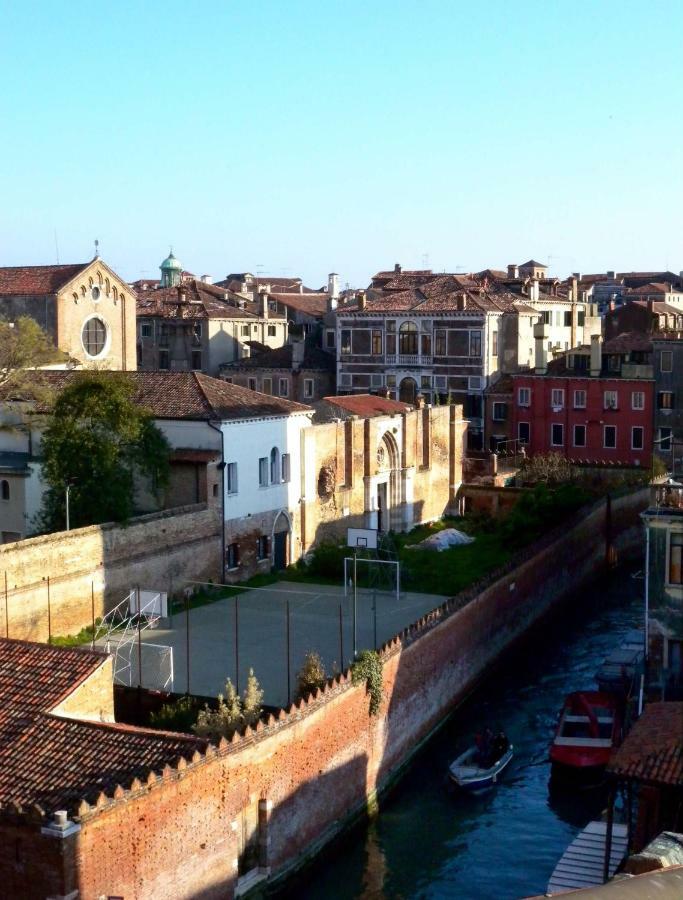 Finestra Su Apartamento *