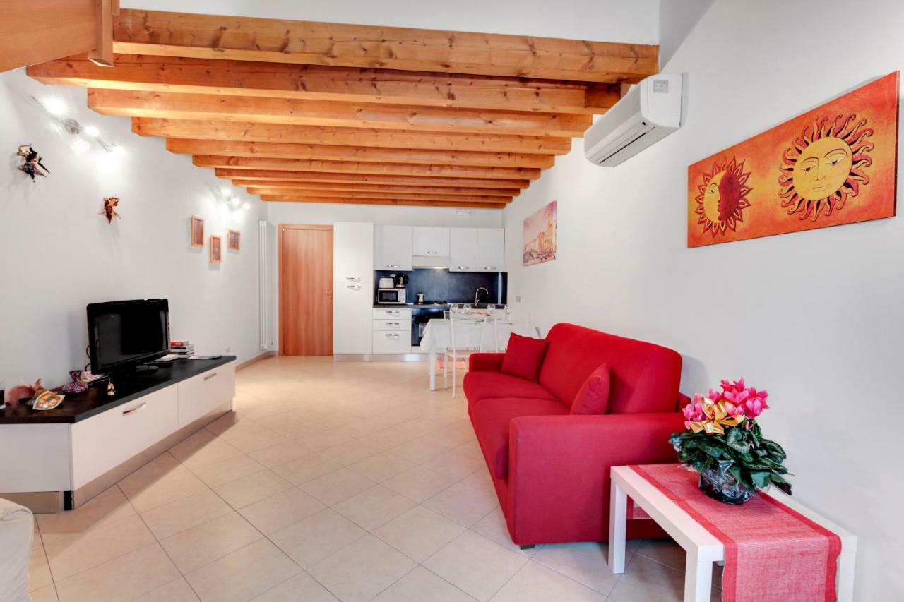 Little Canal 8 * Venice