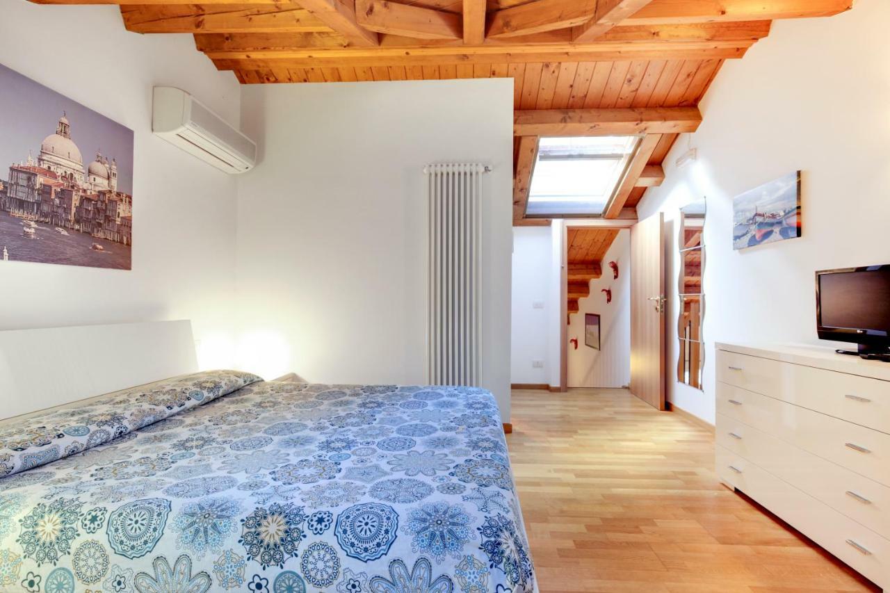 Apartment Little Canal 8 *