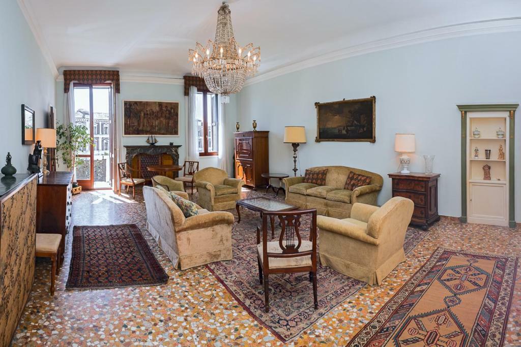 Casa Cattaneo Grand Canal View *