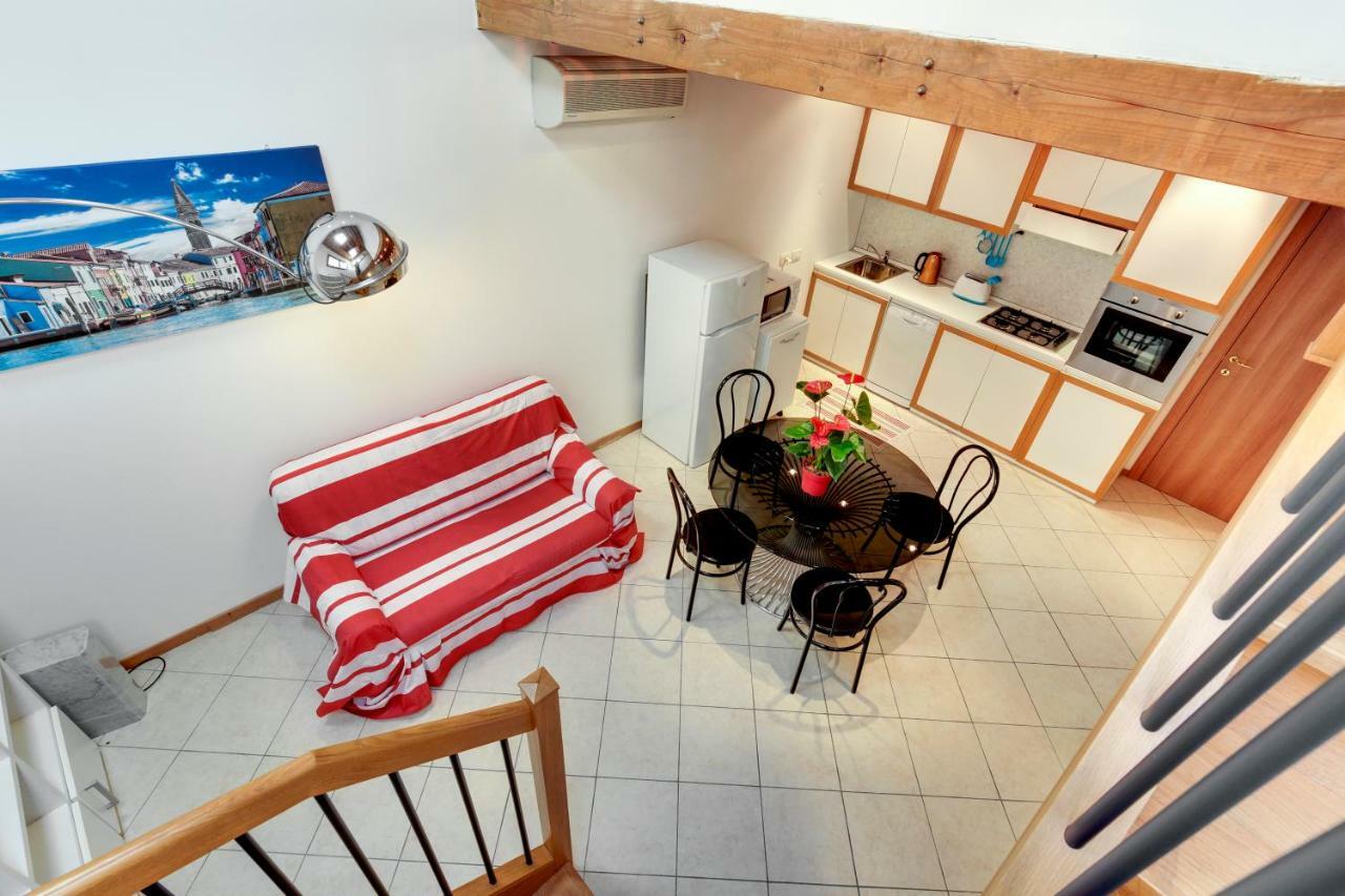 Little Canal 19 Apartment *