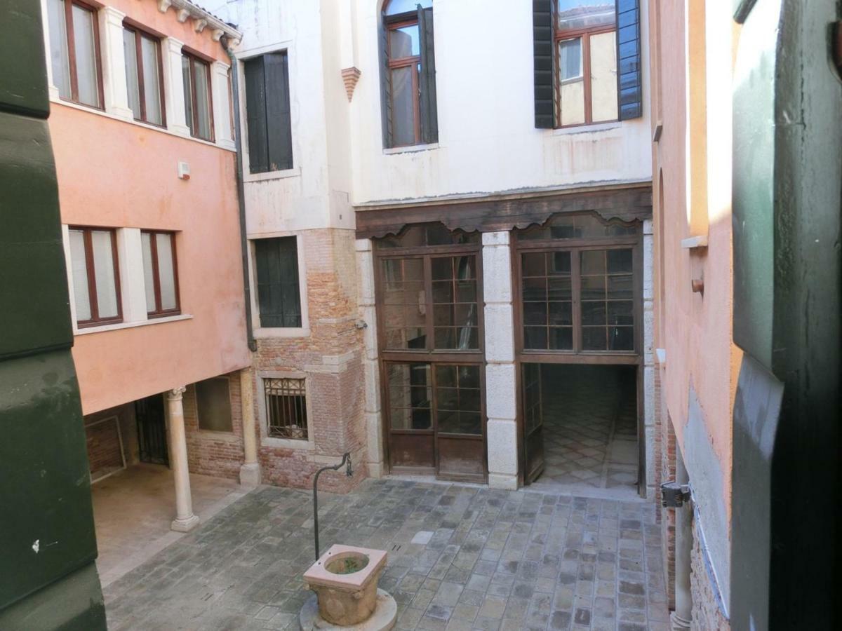 San Marco White Apartment *