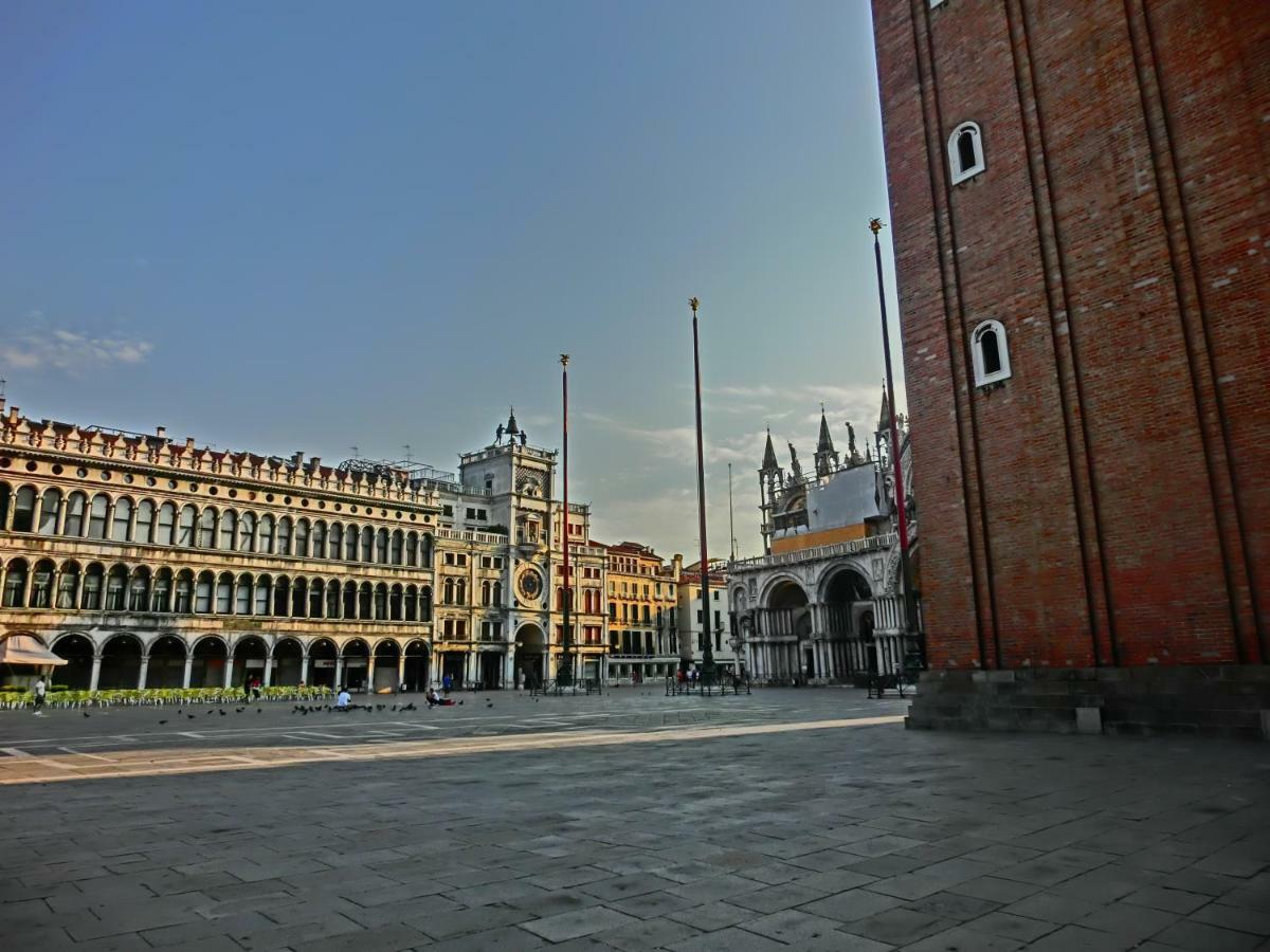 Classic Three Minutes From St Marc's Square Venice