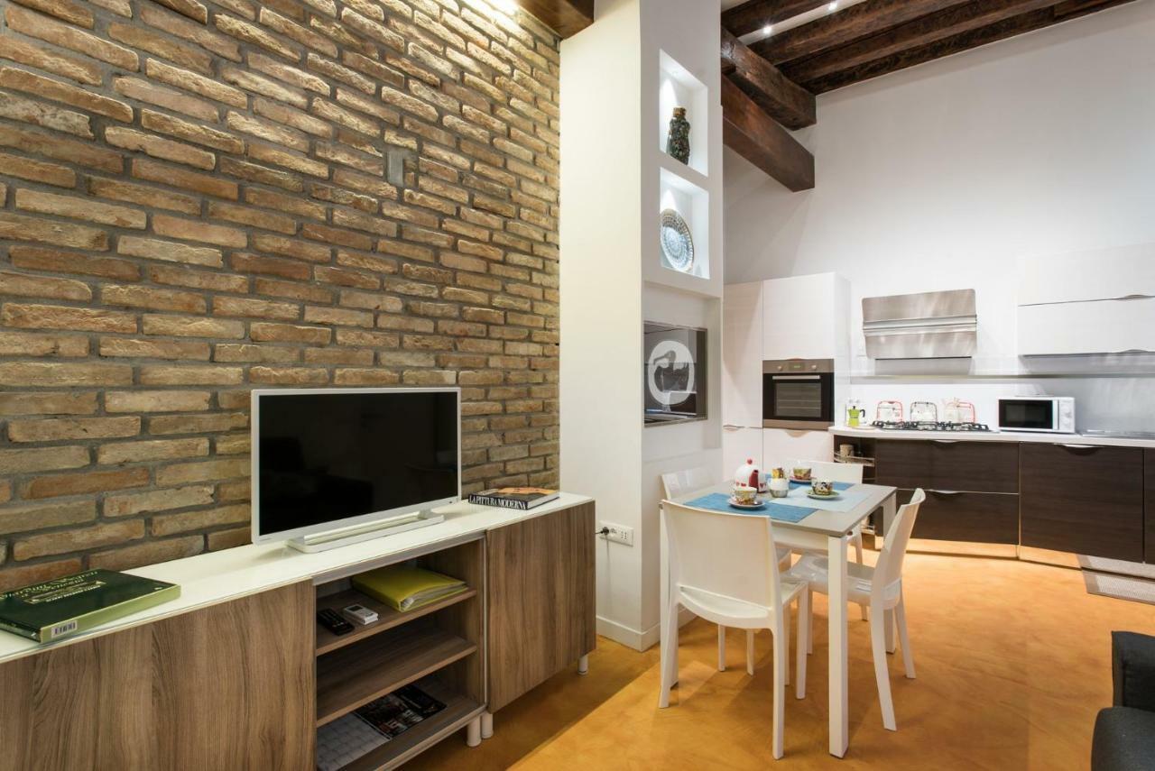 Apartment Barbaria Appartament Near Rialto & San Marco