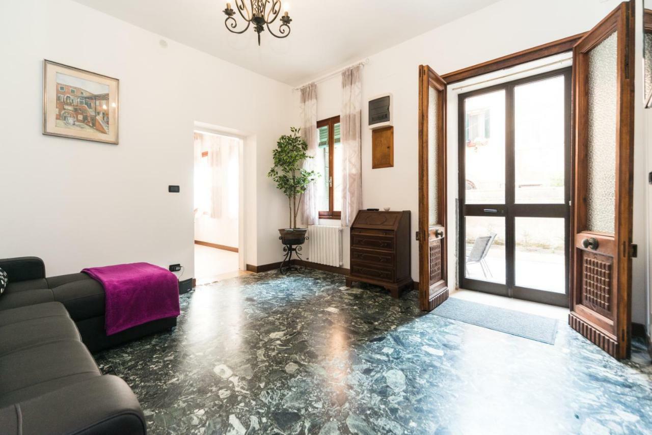 Apartment Camargherite *