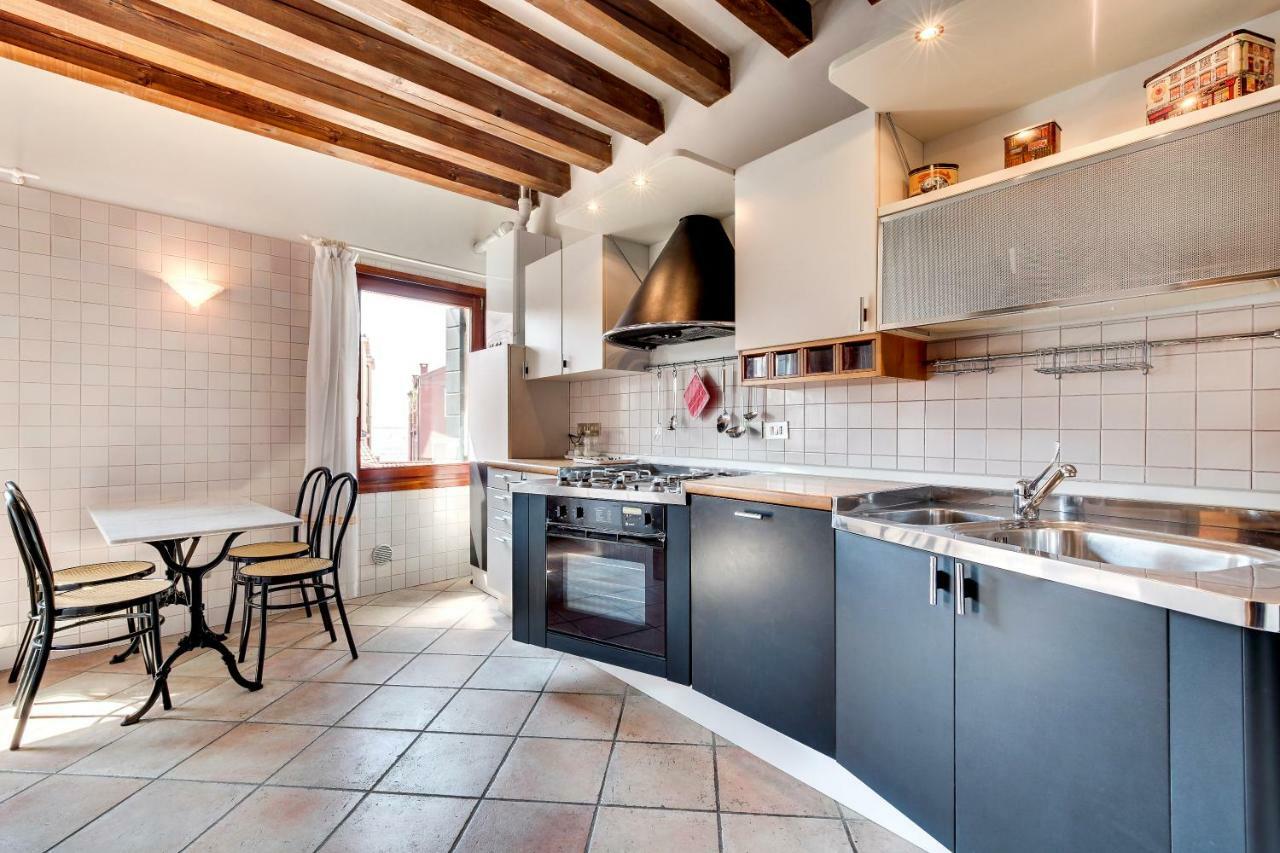 Apartment Biennale Terrace Apt *