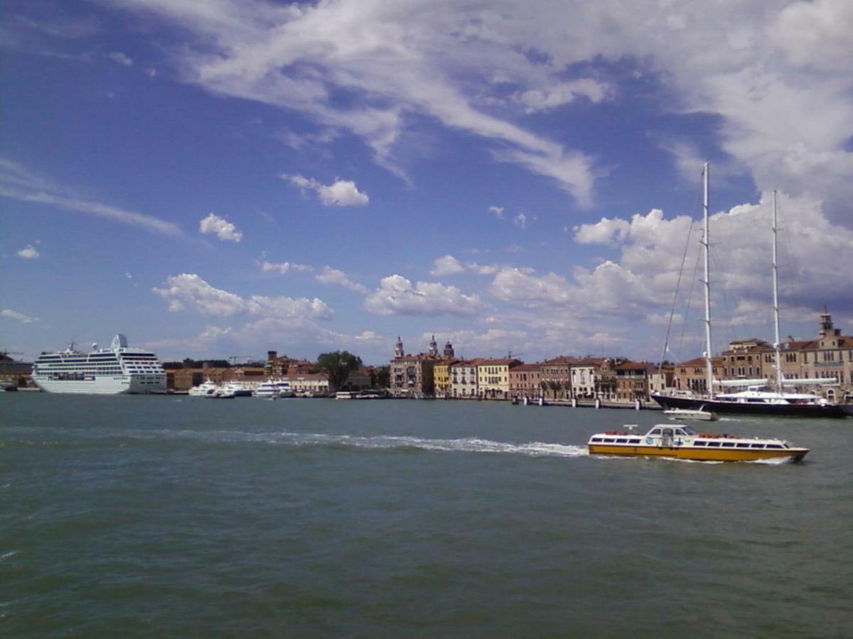 Harmony San Basilio Apartment Venice