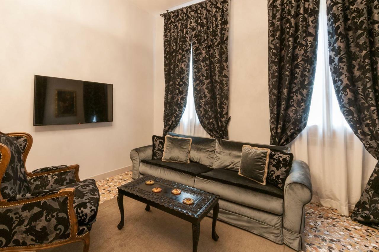 San Marco Luxury Muneghe *