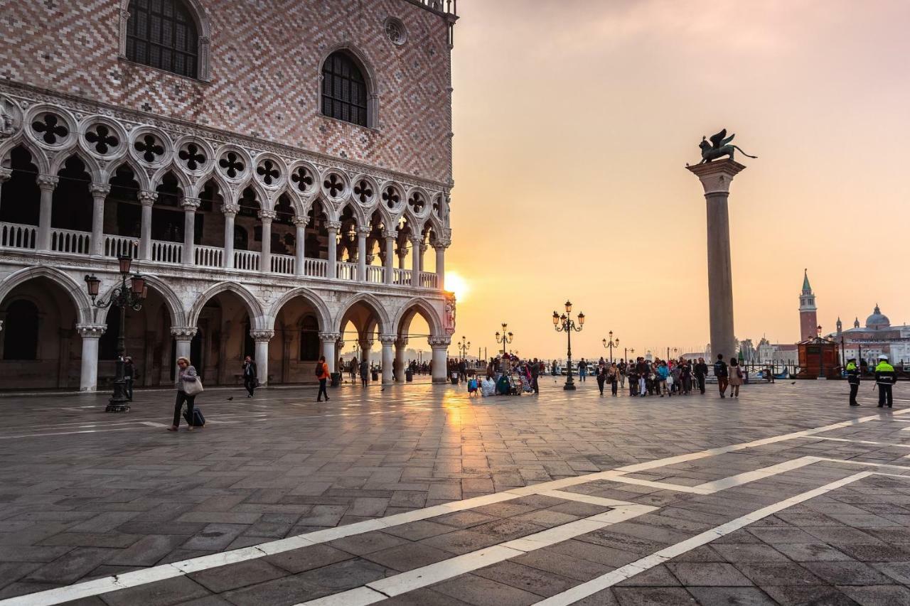 Camargherite Venice