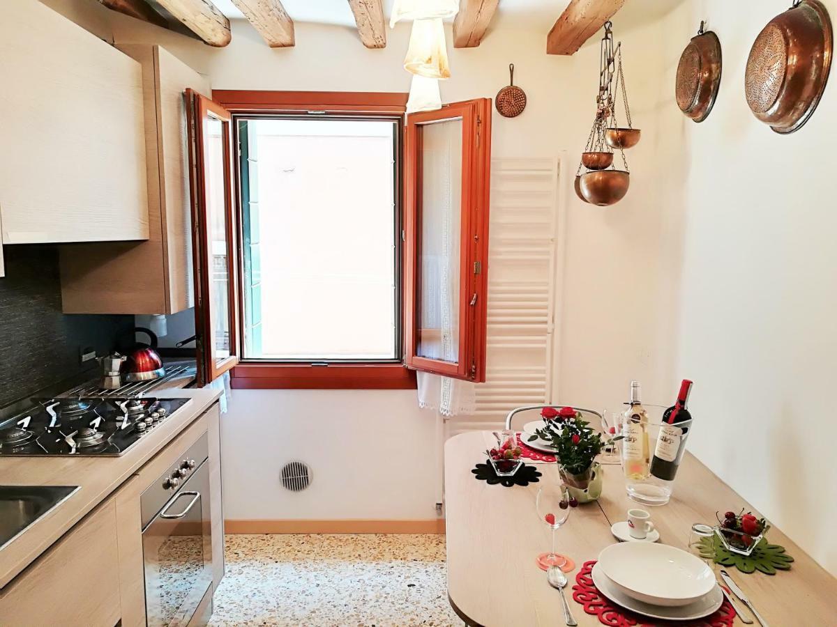 Santacroce Apartment *