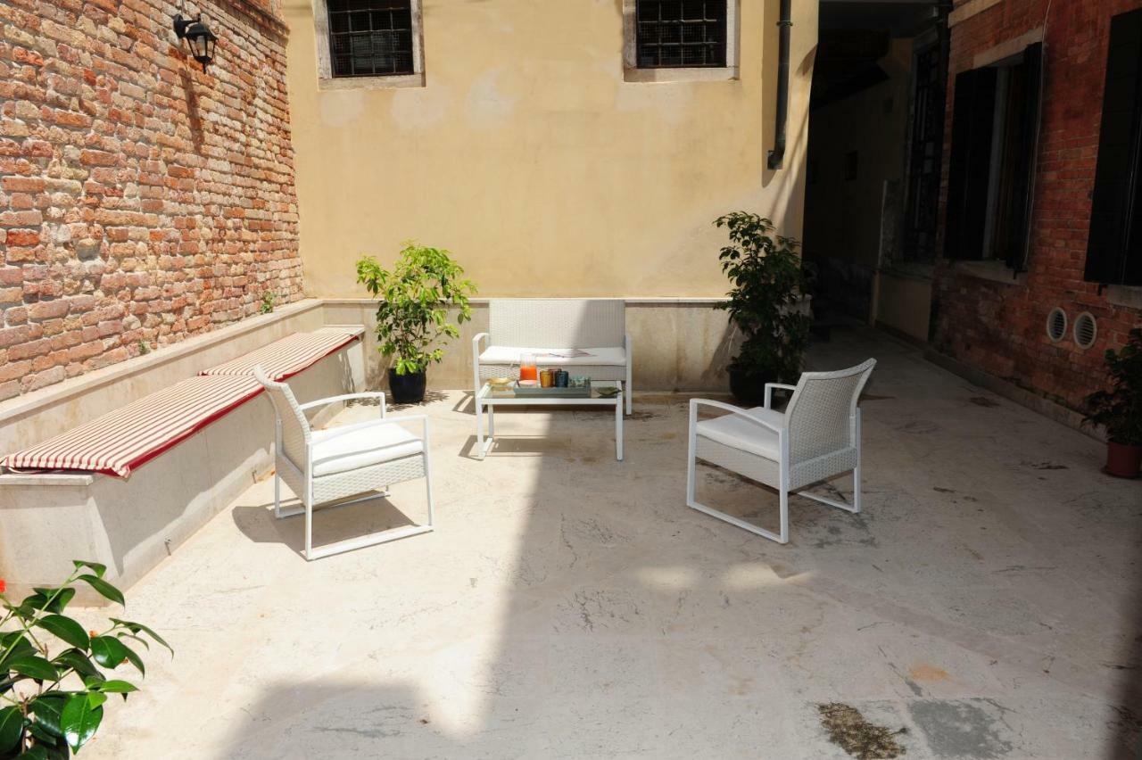 Apartment Ca' Del Cortile Venice