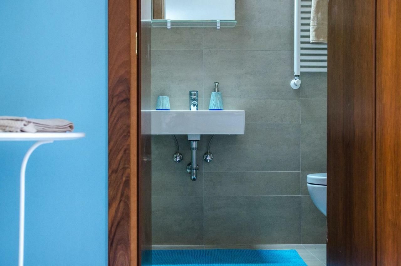 Azzurro Two Bathrooms *