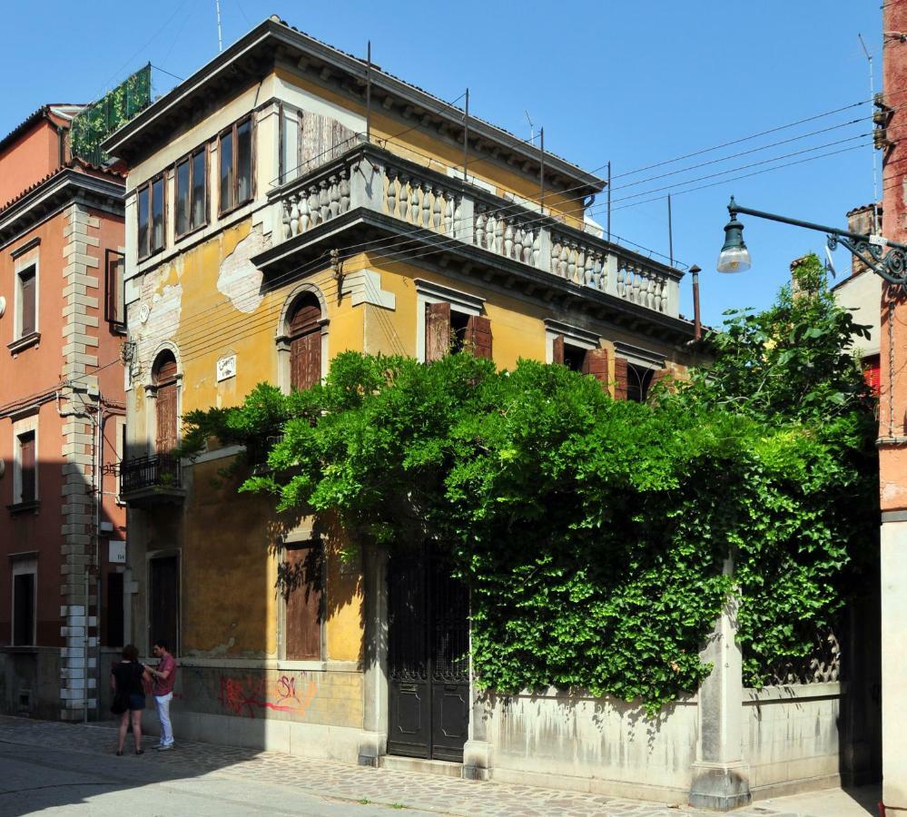 Casa de hóspedes Carbonaia