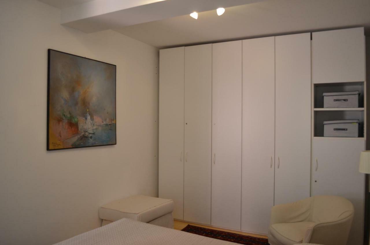 Casa Delfina, Contemporary Chic * Venice