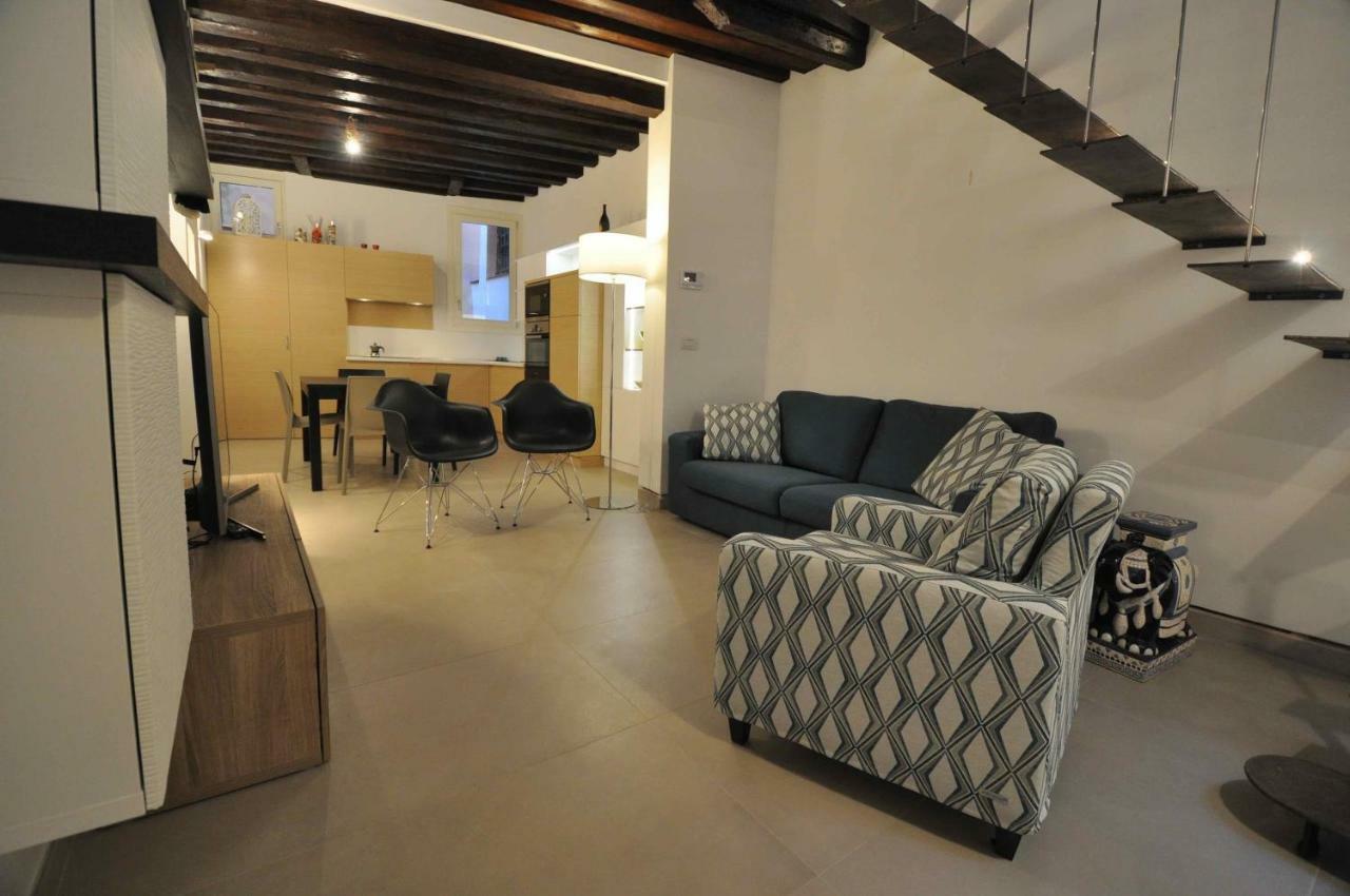 The Of The Ship Builder Apartment