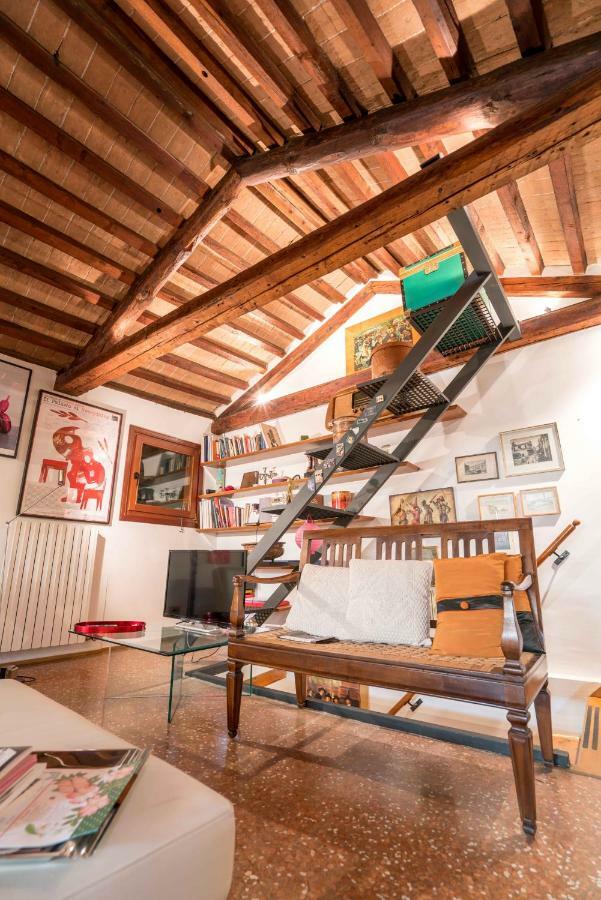 Romantic Penthouse Apartment Venice