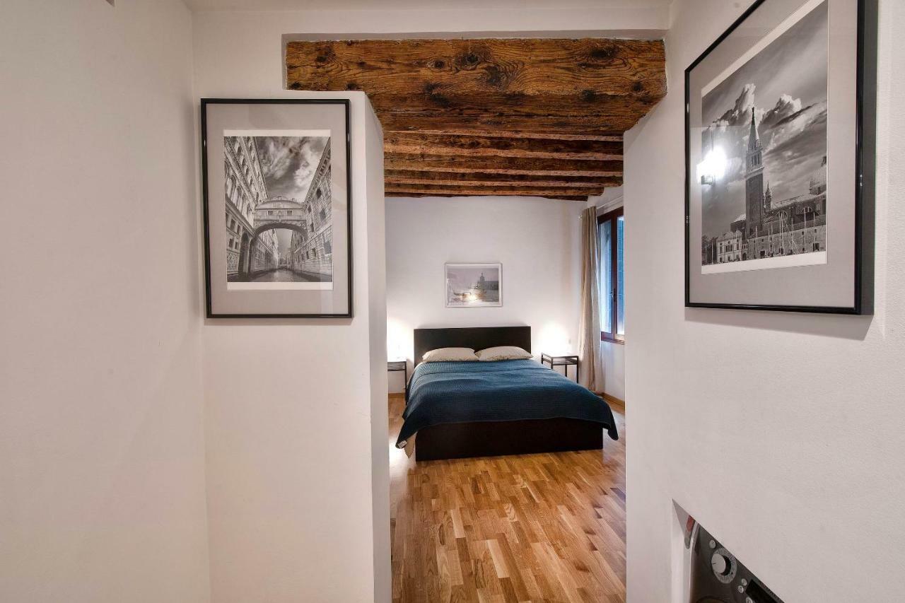 Apartamento Calle Modena Veneza