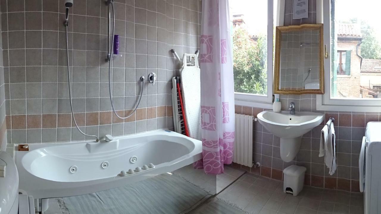 Artist House Apartment *