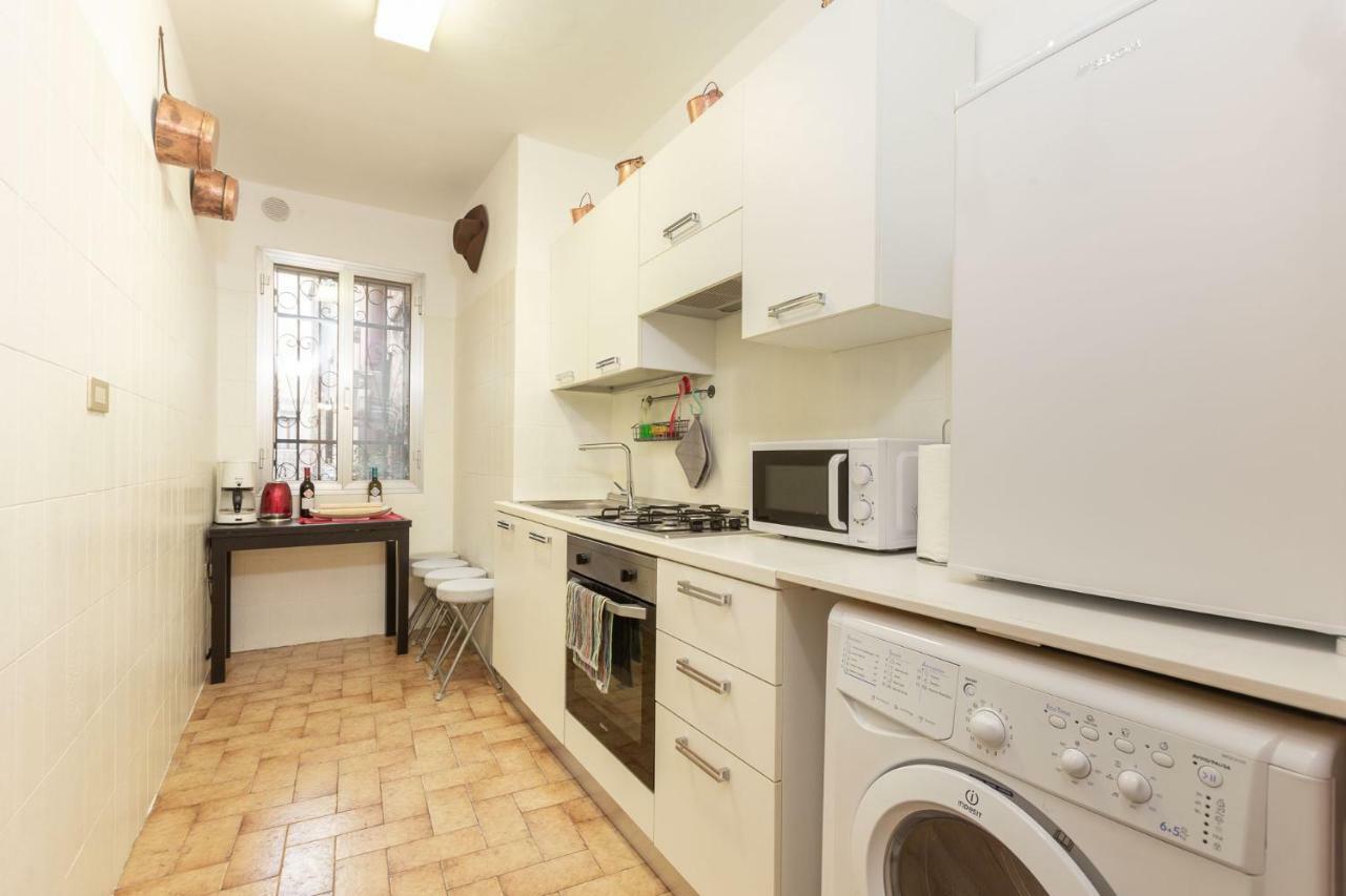 The Hatter's Apartamento *
