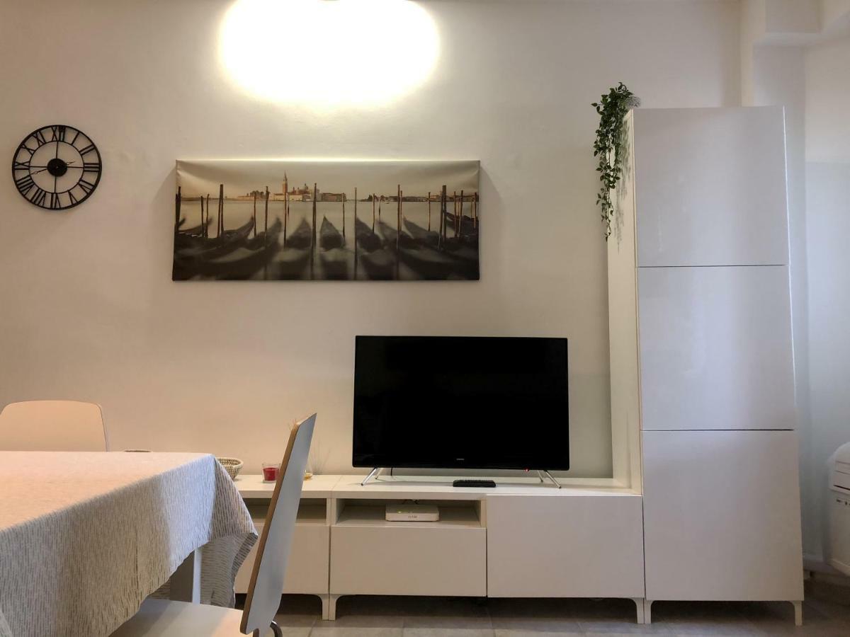 Apartment Cadillac