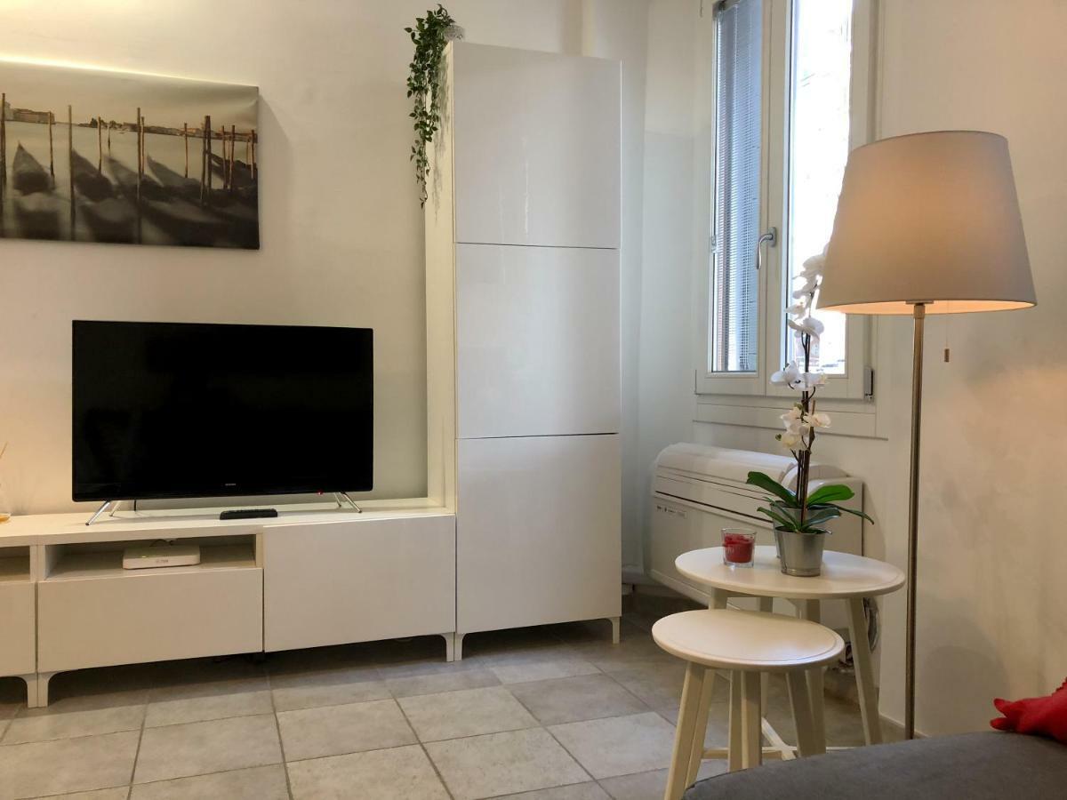 Cadillac Apartment *