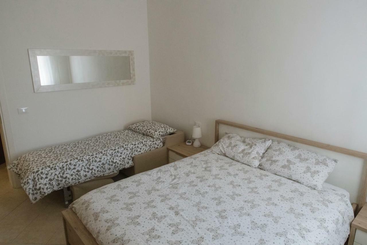 Biennale Bianco & Rosso Apartment