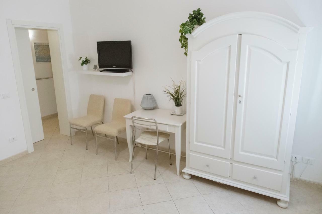 Biennale Bianco & Rosso Apartment *