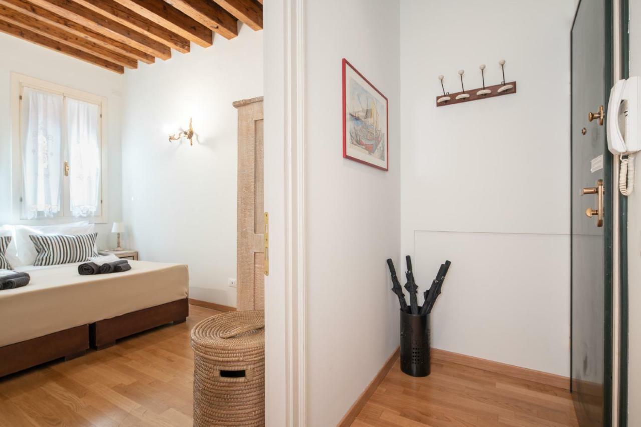 Casa Claudia Ai Frari Apartment