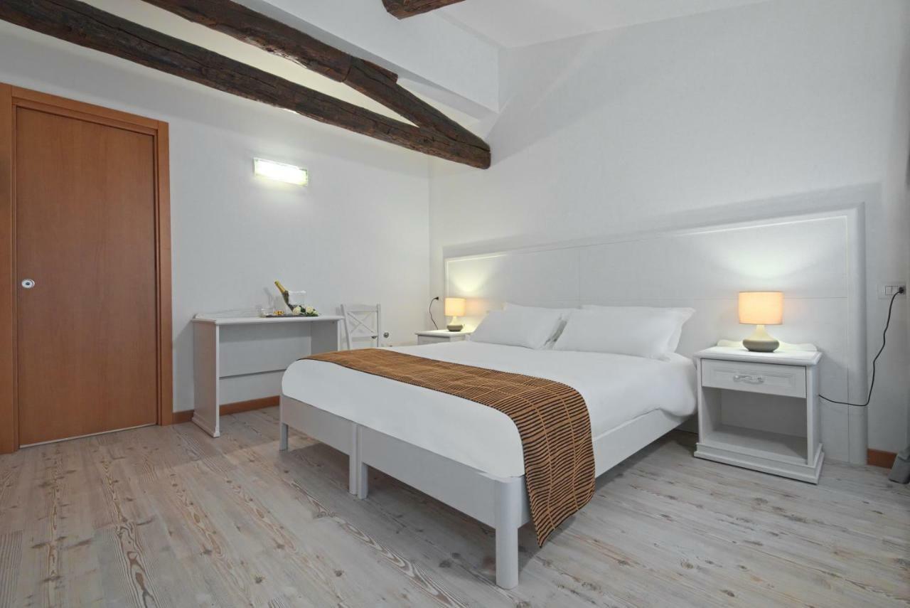 Palazzetto Canossa
