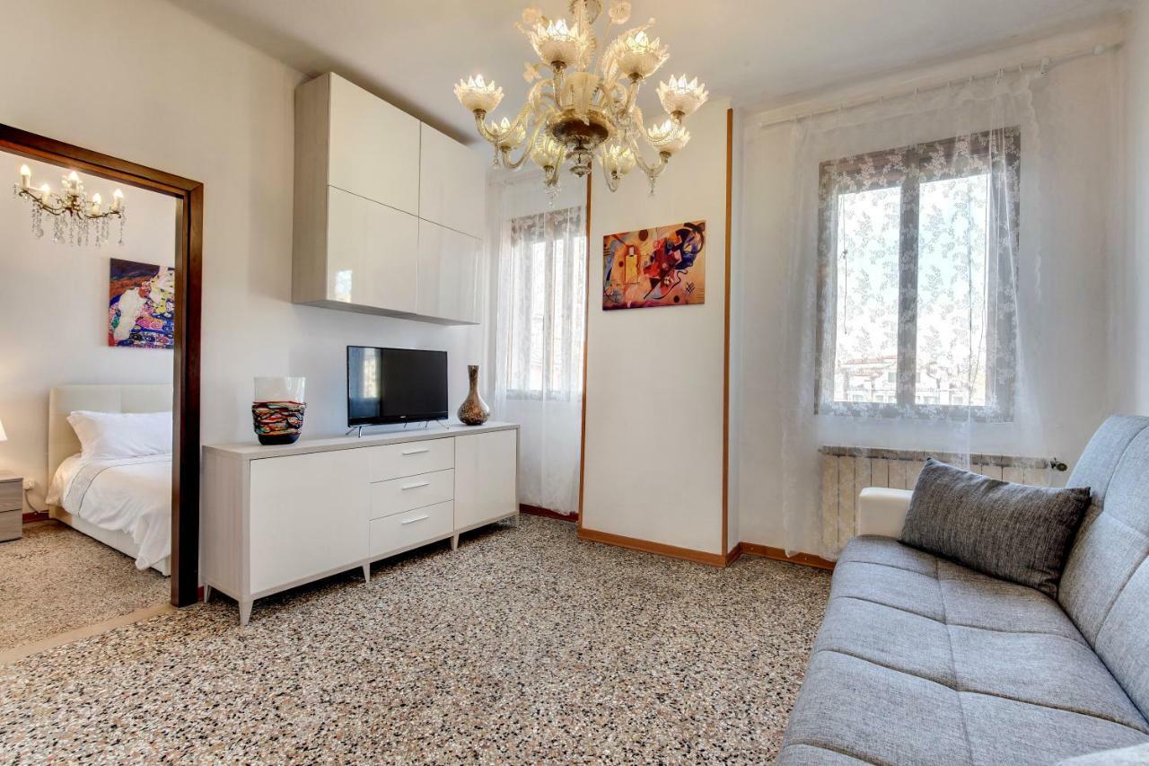 Ca Biennale Apartment