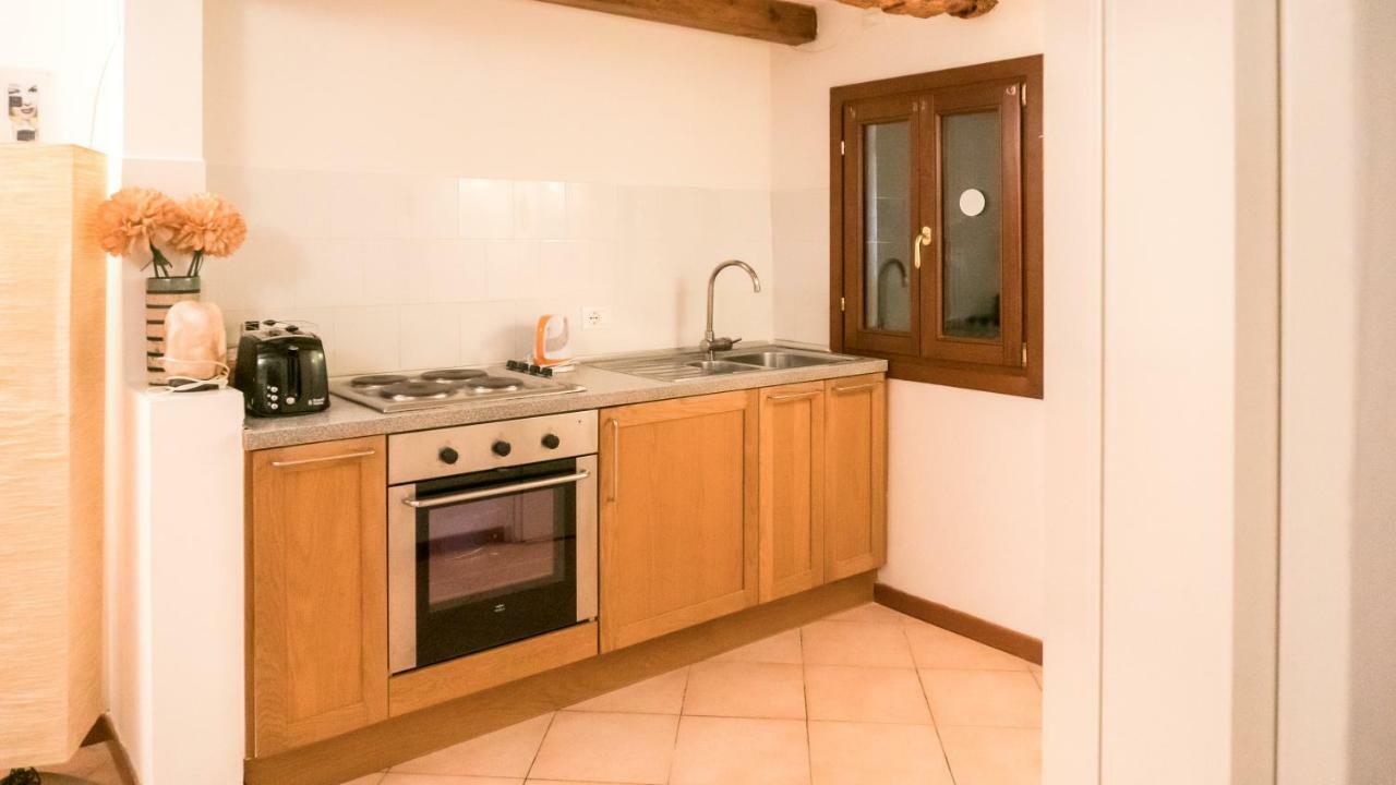 In The Heart Of Biennale Ac Wi-fi Apartment Venice