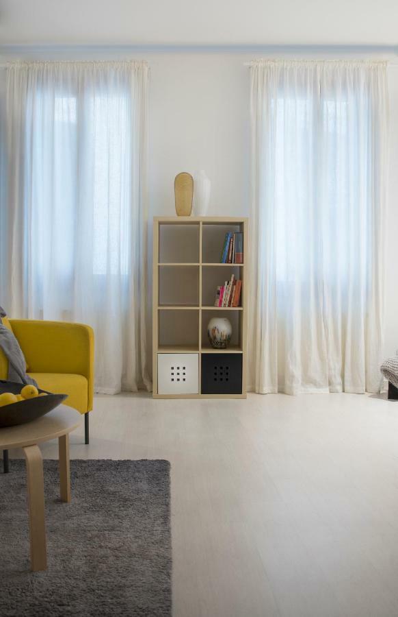 Apartamento Uma *