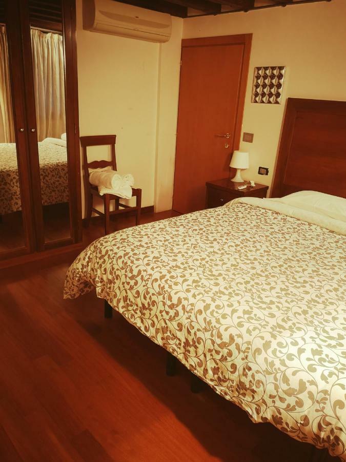 5 Mins To Rialto Bridge Apartment *
