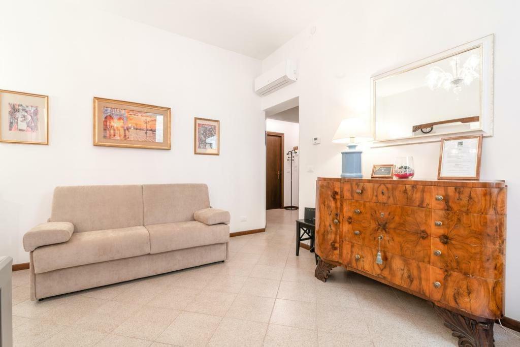 Casa Delle Botteghe Apartment *