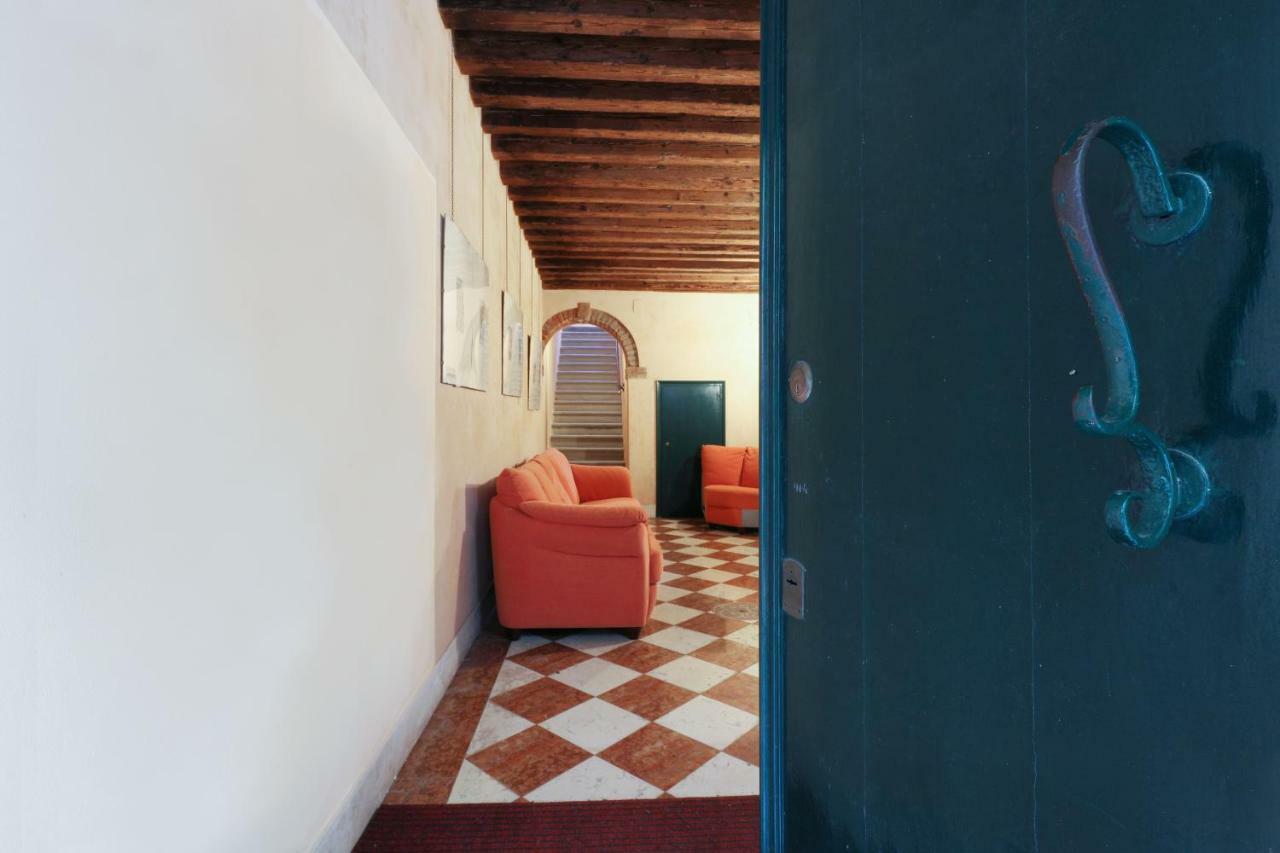 Casa Del Mandolino Apartment *