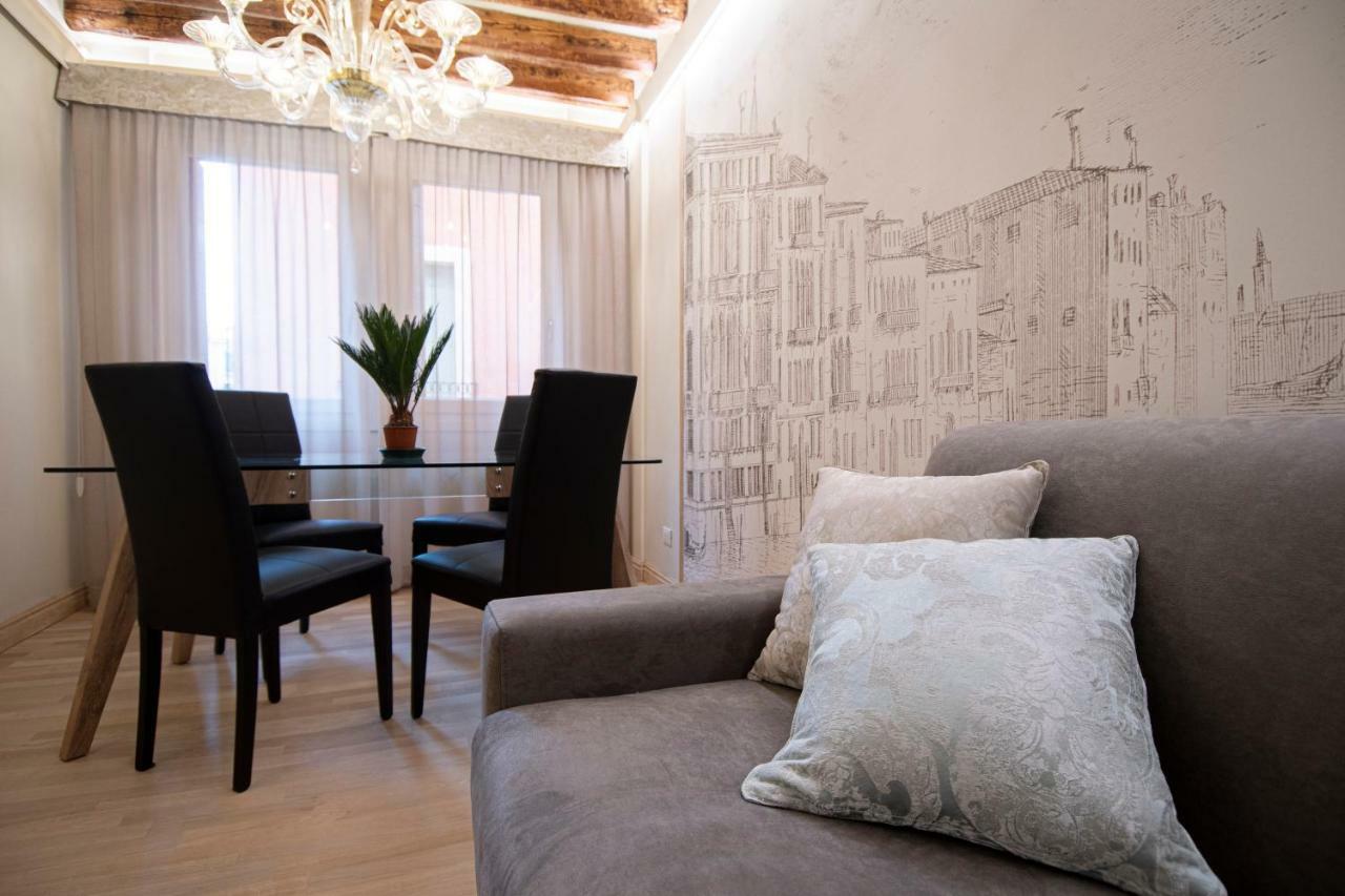 Ca' Xxii Marzo Boutique Apartment *