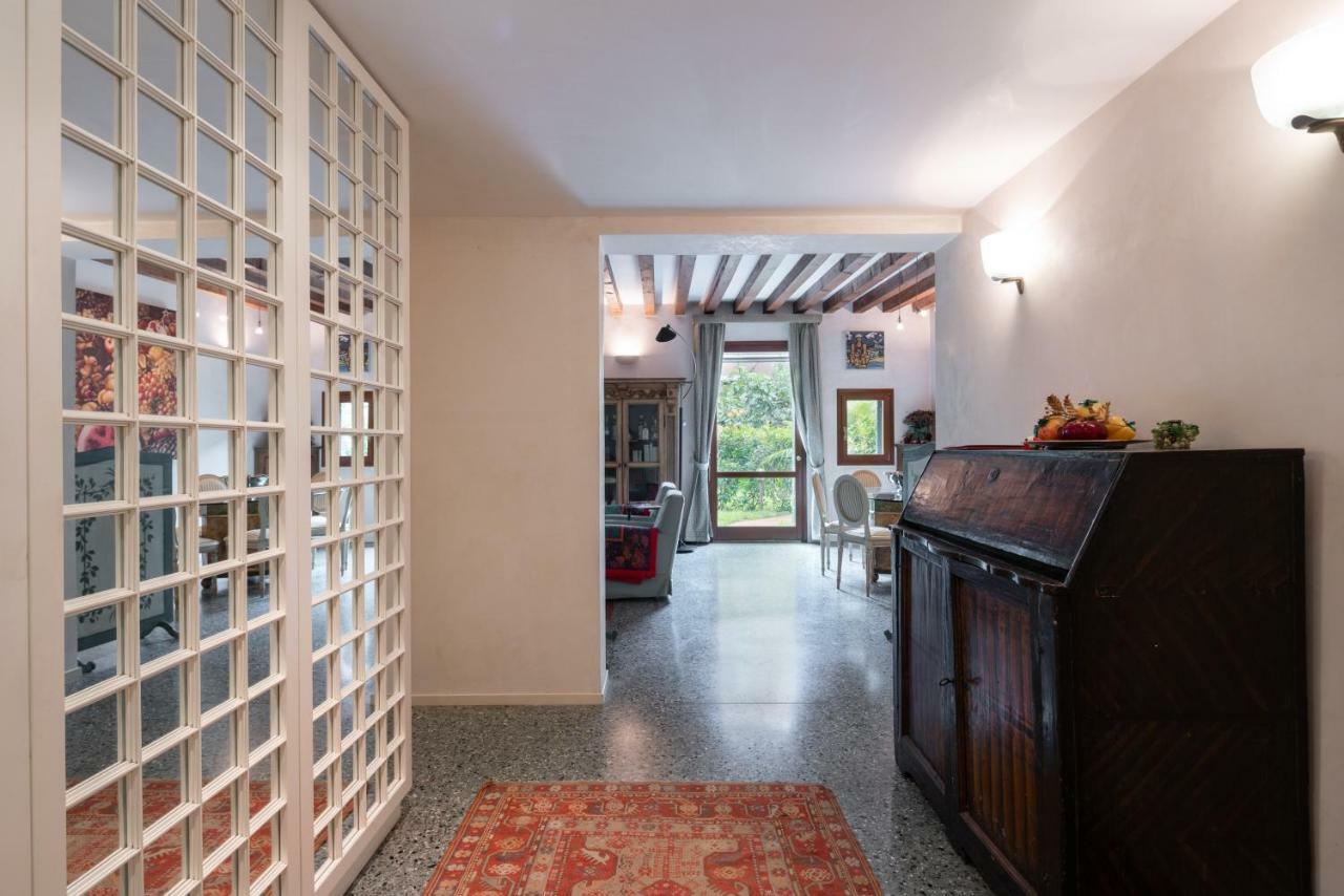 Garden Apartment *