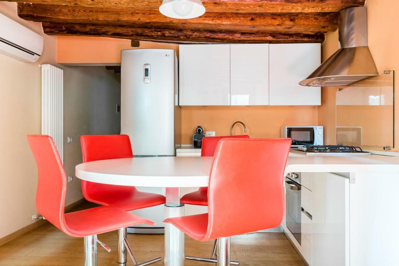 Little Canal Apartment