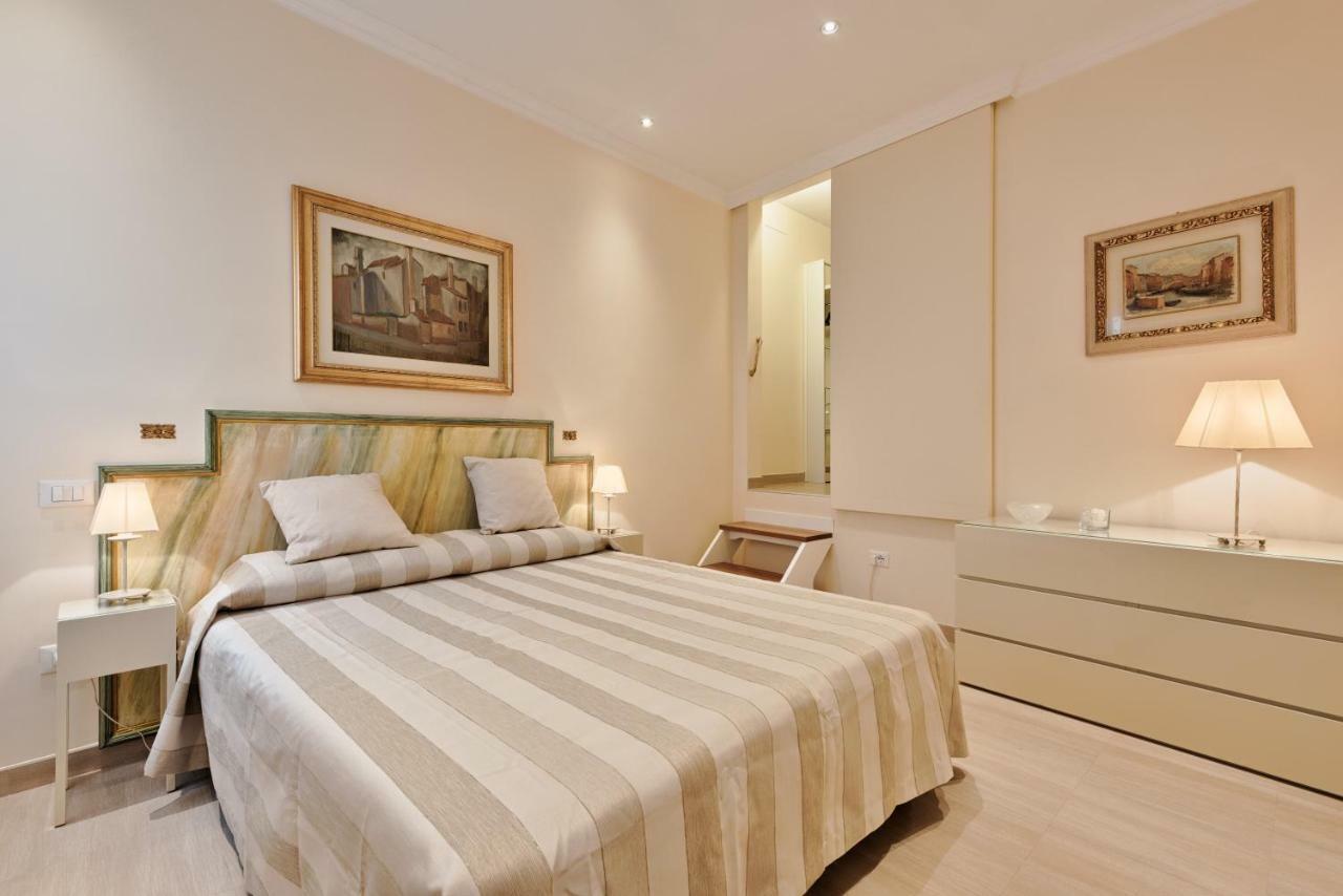 Romance In Rialto - Your House To Together * Veneza