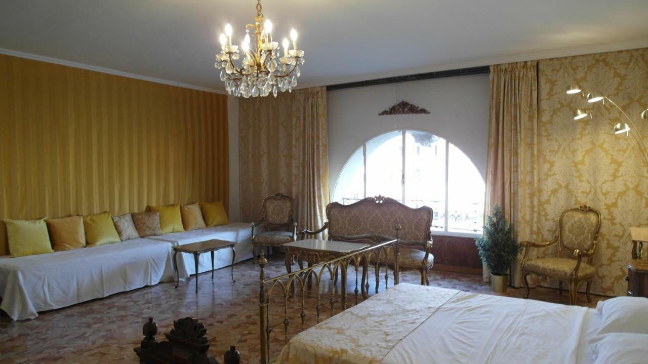 Noble House Grand Canal *